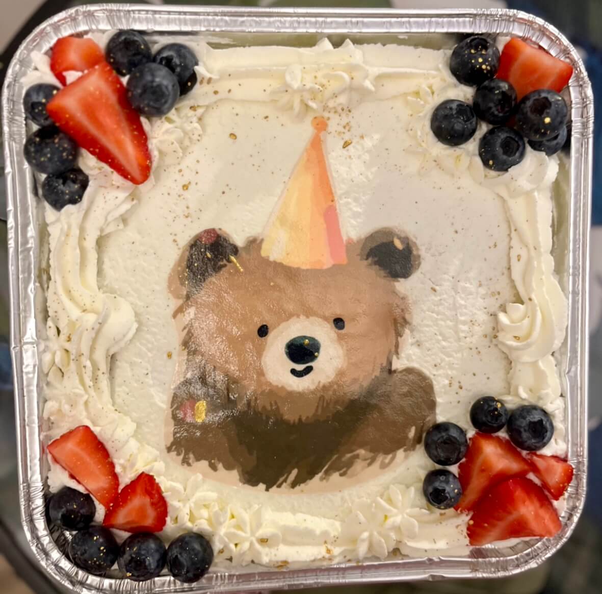 Custom cakes to match any theme for birthday parties and special events around Sarasota